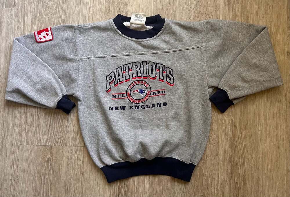 Youth L Vintage 90s New England Patriots Lee Sport Embroidered  Crewneck
